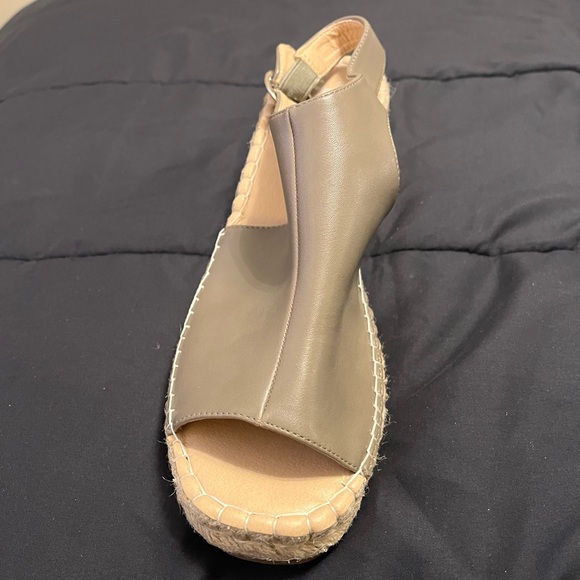 Journee Collection Taupe Wedge Espadrilles - Picture 12 of 12